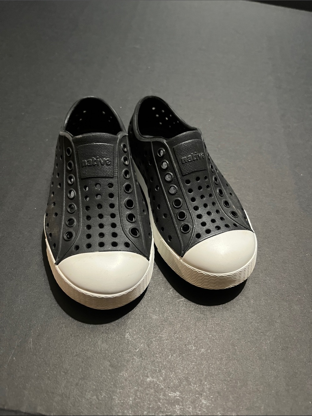 Native Kid Black Sandals Size 9C